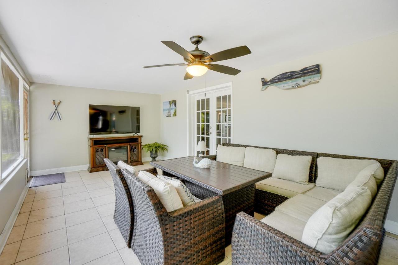 Clearwater Vacation Home Rental With Tiki Bar! Bagian luar foto