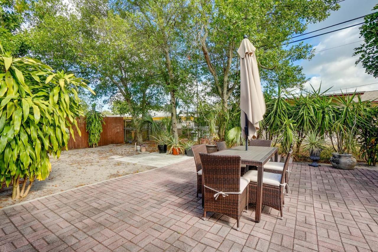 Clearwater Vacation Home Rental With Tiki Bar! Bagian luar foto